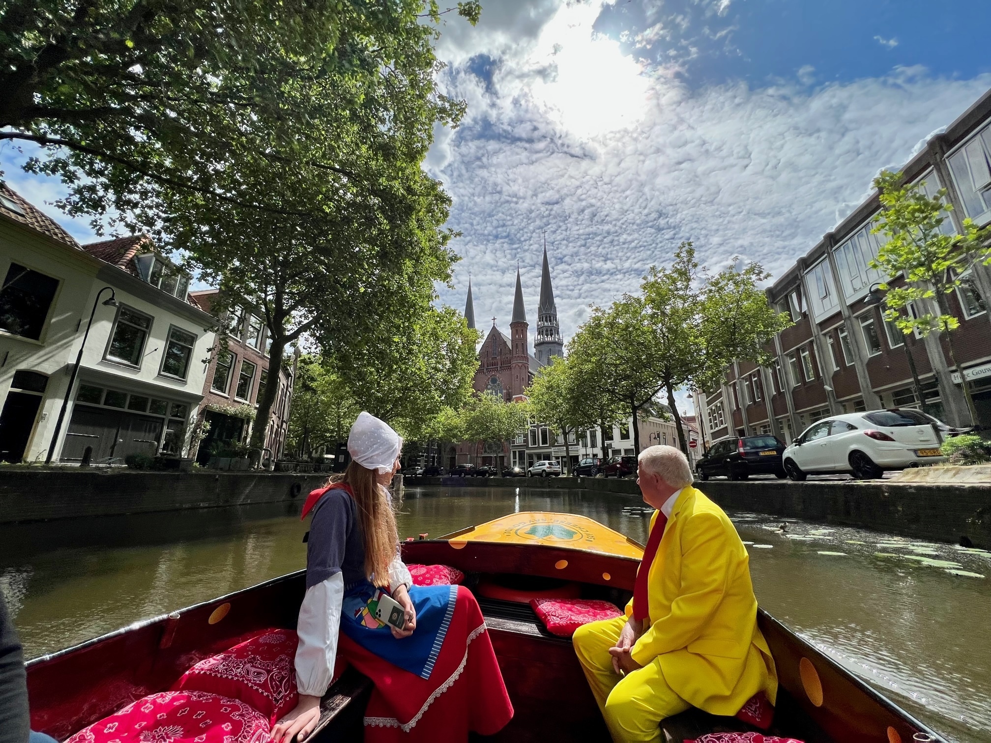 Bekijk deze afbeelding van deze dienst Bootje Kaas op Goudse Kaasmarkt